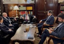 واشنگٹن (ٹی این ایس) یورپی یونین اور چین کے سرمایہ کاروں کو اضافی سہولیات فراہم کرتے ہیں: پاکستانی سفیر برائے امریکا