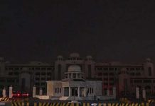 اسلام آباد (ٹی این ایس) پاکستان میں ارتھ آور، پارلیمنٹ سمیت اہم سرکاری عمارتوں کی لائٹیں بند کردی گئیں