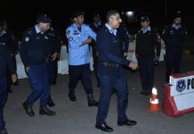 اسلام آباد (ٹی این ایس) اسلام آباد پولیس نے سنگین جرائم میں ملوث 38 اشتہاری گرفتار کرلیے، اسلحہ و منشیات برآمد