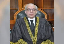 اسلام آباد (ٹی این ایس) جسٹس منیب اختر نے قائم مقام چیف جسٹس کے عہدے کا حلف اٹھالیا