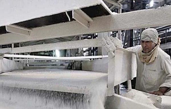 اسلام آباد (ٹی این ایس) شوگر ملز کی جانب سے 15ارب روپے سے زائد قرضے واپس نہ کیے جانے کا انکشاف