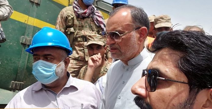 اسلام آباد (ٹی این ایس) اعظم سواتی کو پشاور ایئرپورٹ پر بیرون ملک جانے سے روک دیا گیا