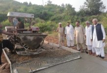 راولپنڈی (ٹی این ایس) قلعہ پھروالہ کی سڑک کی تعمیر کا کام شروع کرنے پر ممبر قومی اسمبلی راجہ اسامہ اشفاق سرور اور سلطان عبید الرحمان گکھڑ آف اوجڑی کلاں فیض آباد کا شکریہ