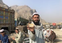 اسلام آباد (ٹی این ایس) وزارتِ داخلہ نے غیر قانونی افغان مہاجرین اور ان کو سہولت فراہم کرنے والوں کے خلاف عوامی تعاون حاصل کرنے کے لیے ہیلپ لائن قائم کر دی ہے۔