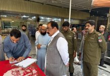 اسلام آباد (ٹی این ایس) پنجاب کے سپر اسٹار سپیشل پرائس کنٹرول مجسٹریٹ چوہدری شفقت محمود کا حسن ابدال میں فیصلہ کن ایکشن