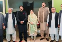 اسلام آباد (ٹی این ایس) پی ٹی آئی آزادکشمیر فارورڈ بلاک کے 5وزرا کا پیپلز پارٹی میں شمولیت کا اعلان