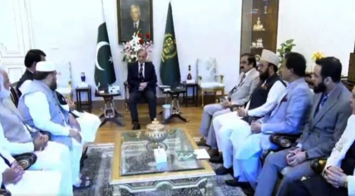 اسلام آباد (ٹی این ایس) وزیرِ اعظم سے خیبر پختونخوا کے ارکان پارلیمنٹ اور سیاسی قیادت کی ملاقات