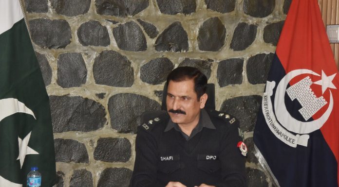 ہری پور (ٹی این ایس) ملکی ترقی انڈسٹری کا کردار انتہاہی اہمیت رکھتا ہے ۔ہری پور پولیس تاجر برادری کو اپنی تجارتی سرگرمیاں جاری رکھنے کے لیےسازگار ماحول فراہم کرے گی ڈی پی او ہری پور شفیع اللہ گنڈاپور