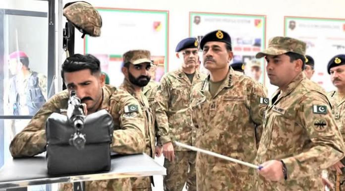 اسلام آباد (ٹی این ایس) چیف آف ڈیفنس فورسز فیلڈ مارشل سید عاصم منیر نےکہا کہ ہے قومی استحکام کو نقصان پہنچانے والے تفرقہ انگیز عناصر سے نمٹنے کے لیے مکمل طور پر تیار ہیں