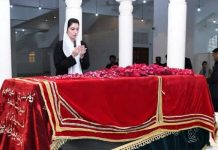 نوڈیرو (ٹی این ایس) آصفہ بھٹو زرداری کی گڑھی خدابخش آمد، ذوالفقار بھٹو، بینظیر بھٹو کے مزار پر حاضری