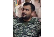 اسلام آباد (ٹی این ایس) ڈیرہ اسماعیل خان شورکوٹ کے قریب نامعلوم مسلح افراد کی اندھا دھند فائرنگ سےلیفٹیننٹ کرنل عمران دیال نے رتبہ شہادت پر فا یز ہو گئے