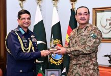راولپنڈی (ٹی این ایس) چیف آف ڈیفنس فورسز فیلڈ مارشل عاصم منیر سے بنگلا دیش کی فضائیہ کے سربراہ حسن محمود خان نے ملاقات