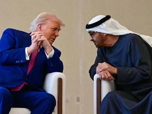 ابو ظہبی (ٹی این ایس) اماراتی صدر نے ٹرمپ کے بورڈ آف پیس میں شمولیت کی دعوت قبول کرلی