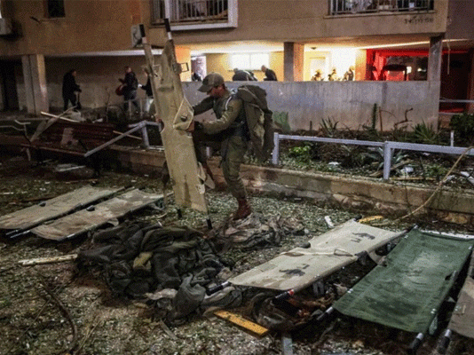 اسلام آباد (ٹی این ایس) اسرائیلی شہر عراد پر ایرانی میزائل حملہ، متعدد عمارتیں تباہ، ہلاکتوں کا خدشہ