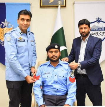 اسلام آباد (ٹی این ایس) اگلے عہدوں پر ترقی یاب افسران کو رینک لگانے کی تقاریب کا انعقاد