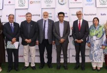 اسلام آباد (ٹی این ایس) ارلی چائلڈ ہُڈ ڈیولپمنٹ میں سرمایہ کاری, ملک کے روشن مستقبل میں سرمایہ کاری ہے: ڈاکٹر خالد مقبول صدیقی بچوں کی ابتدائی تعلیم ان کی مضبوط بنیاد ہے، اسے معیاری بنانا ناگزیر ہے: ڈاکٹر نیاز احمد اختر