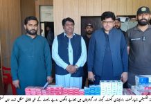 راولپنڈی (ٹی این ایس) ایکسائز اینڈ ٹیکسیشن ڈیپارٹمنٹ راولپنڈی نے گزشتہ 24 گھنٹے کے دوران راولپنڈی، کہوٹہ اور گوجرخان میں چھاپے مار کر لاکھوں روپے مالیت کے غیر قانونی سمگل شدہ، نان کسٹم پیڈ سگریٹ قبضہ میں لے لئے