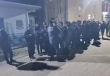 اسلام آباد (ٹی این ایس) پولیس کا مختلف علاقوں میں گرینڈ کومنگ اینڈ سرچ آپریشن۔ 434 افراد، 155 گھروں،37 ہوٹلز، 92 دکانیں، 186موٹر سائیکلوں اور 71 گاڑیوں کو چیک کیا گیا جانچ پڑتال کیلئے 24مشکوک افراد اور27 موٹر سائیکلوں کو مختلف تھانہ جات بھی منتقل کیا گیا