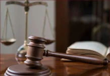 راولپنڈی (ٹی این ایس) عدالت نے منشیات فروش مجرم الف خان کو 10 سال قید ایک لاکھ 25 ہزار جرمانے کی سزا سنا دی