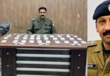 راولپنڈی (ٹی این ایس) ایس ایچ او تھانہ نصیر آباد جاوید سلہریا کا ھمراہ پولیس ٹیم جرائم پیشہ عناصر کیخلاف کریک ڈاؤن جاری