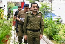 راولپنڈی (ٹی این ایس) سی پی او حسن مشتاق سکھیرا کا تھانہ ٹیکسلا اور تھانہ صدر واہ کا اچانک دورہ