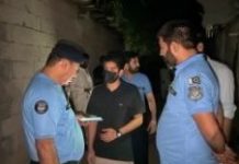 اسلام آباد (ٹی این ایس) پولیس نے مختلف علاقوں میں گرینڈ سرچ اینڈ کومنگ آپریشنز کے دوران 396 افراد، 195گھروں، 85 دکانیں،31 ہوٹل، 304 موٹر سائیکلوں اور 124 گاڑیوں کو چیک کیا