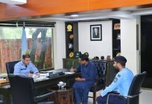 اسلام آباد (ٹی این ایس) ڈی آئی جی سکیورٹی رانا عمر فاروق نے پولیس افسران کے مسائل کے بروقت حل اور ان کی دادرسی کے لئے اپنے دفتر میں اردل روم کا انعقاد کیا