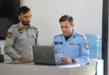 اسلام آباد (ٹی این ایس) ڈپٹی انسپکٹر جنرل آف پولیس سکیورٹی رانا عمر فاروق نے پولیس خدمت مرکز کاسکیڈ، ڈپلومیٹک انکلیو کا دورہ کیا