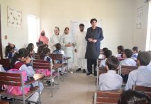 اسلام آباد (ٹی این ایس) پاکستان عوامی قوت پارٹی کے سربراہ اور راول جنرل اینڈ ڈینٹل ہاسپٹل و راول فاؤنڈیشن کے چیئرمین خاقان وحید خواجہ نے کہا ہے کہ ہم فنی تعلیم اور اسلامی تعلیم کے حامی ہیں