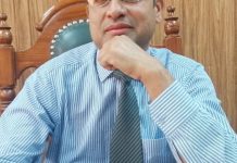 اسلام اباد (ٹی این ایس) راولپنڈی محکمہ صحت پنجاب کی انسداد ڈینگی مہم کے دوران کاروائیاں شہر و چھاونی کے مختلف علاقوں میں صفائی کے ناقص انتظامات پر گھروں کاروباری اداروں اور تعلیمی مراکز میں پانی کا ذخیرہ کرنے والی زیر زمین ٹینکیوں اور ہوٹلز میں رکھے بڑے ڈرموں میں, ڈینگی لاروا پائے جانے کی شکایت پر شہریوں کو 353 مقدمات کا سامنا، پانچ لاکھ 33 ہزار کے جرمانے