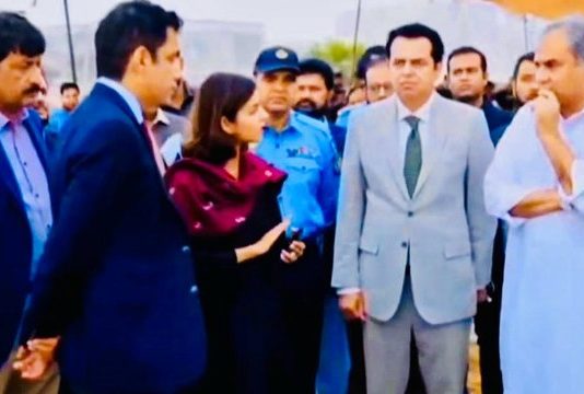 اسلام آباد (ٹی این ایس) سی ڈی اے نے سیکٹر ای بارہ میں 40 سال بعد اربوں روپے مالیت کی 1,133 کنال سرکاری اراضی واگزار کروا لی؛ ترقیاتی کام تیزی سے جاری