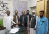 تلہاڑ (ٹی این ایس) بوائز و گرلز سکول تلہاڑ کی ایس ایم سی کمیٹیز کی ڈائریکٹر سکولز ڈاکٹر احسان محمود سے ملاقات
