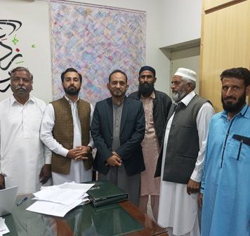 تلہاڑ (ٹی این ایس) بوائز و گرلز سکول تلہاڑ کی ایس ایم سی کمیٹیز کی ڈائریکٹر سکولز ڈاکٹر احسان محمود سے ملاقات