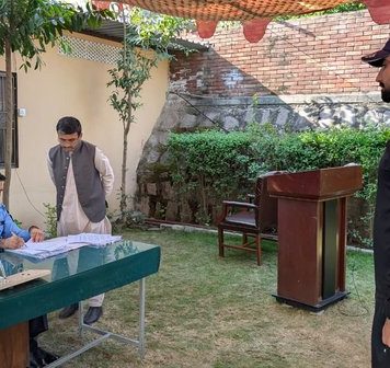اسلام آباد (ٹی این ایس) ڈی آئی جی علی وسیم کا اردل روم۔افسران و جوانوں کے مسائل سنے