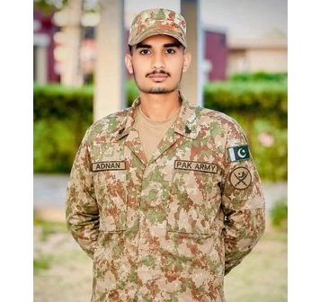 اسلام آباد/جنڈ (ٹی این ایس) انجینئر بٹالین کے بہادر سپوت سپاہی عدنان حسین شہید کی پہلی برسی کے موقع پر ایصالِ ثواب کے لیے خصوصی دعائیہ پروگرام منعقد کیا گیا