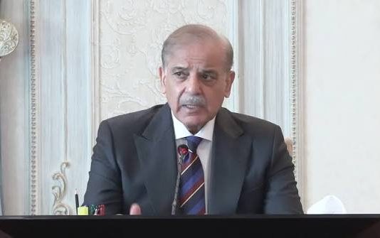 اسلام آباد (ٹی این ایس) وزیراعظم کا ملک میں حاصل ہونے والا معاشی استحکام ٹیم ورک کا نتیجہ قرار .