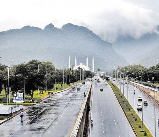 Parts of country receiving intermittent rain