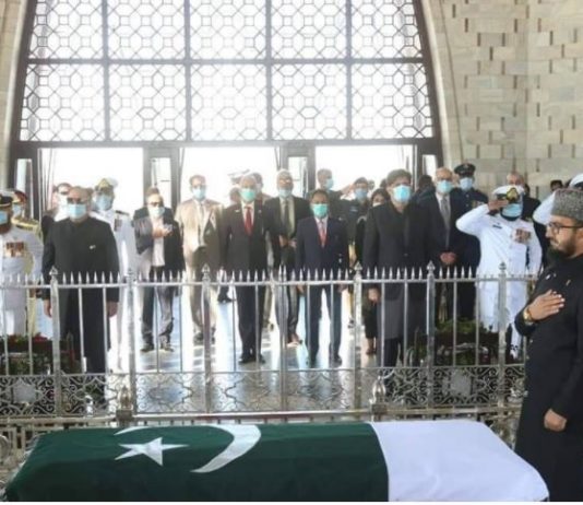 Sindh Governor, CM visit mausoleum of Quaid-e-Azam