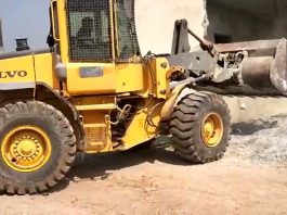 Administration of Capital Development Authority (CDA) retrieved 250 kanal government’s land by conducting operation against land grabbers at Mairabari here on Thursday