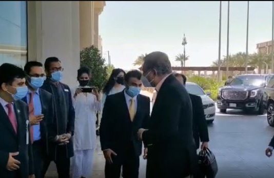 FM Qureshi arrives in Dubai on three-day official visit to UAE