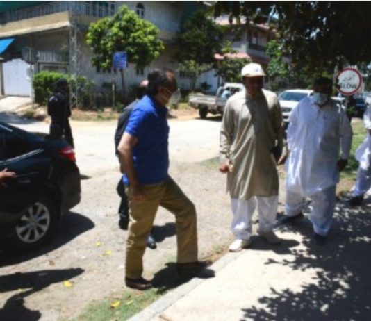 Chairman CDA visited Srinagar Highway, Sector I-10 and steel Market I 10/3to inspect the progress on various development
