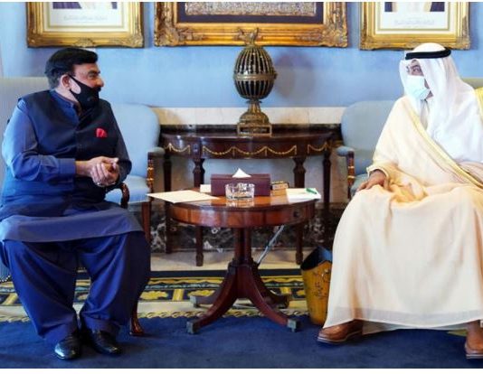 Kuwait restores family, business visas for Pakistani citizens