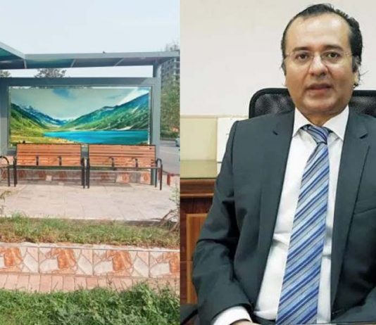Renovation and calligraphy work in progress of Bus Stops in the Federal Capital
