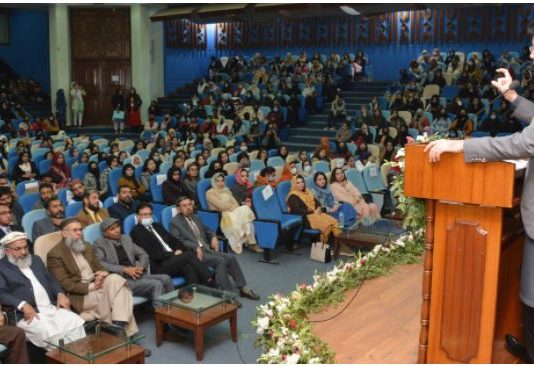 Rs100bn allocated for youth loans: Farrukh