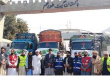 Pakistan hands over 7 trucks of relief goods to Afghan authorities