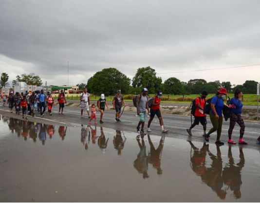 Mexican authorities intercept more than 1,000 migrants in one day