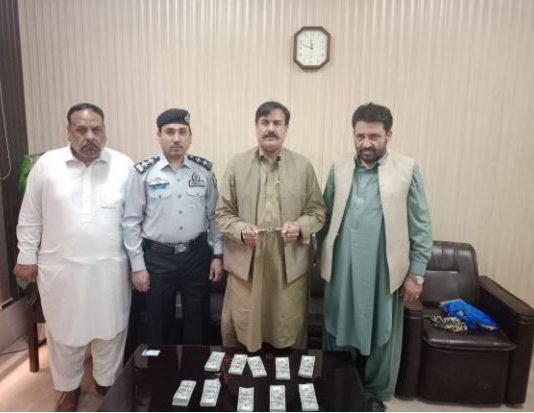 Crackdown against illegal business of Dollors smuggling in peshawar