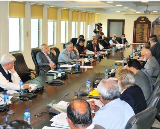 ECC approves Rs24.26 fertilizer subsidy, enhance support prices to Rs2200 per mund