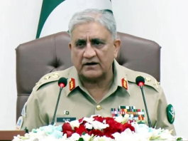 COAS Bajwa visits Multan Garrison, praises troops’ devotion to motherland