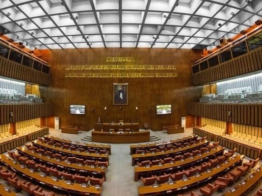 Senate sees fiery debate on Fawad’s arrest